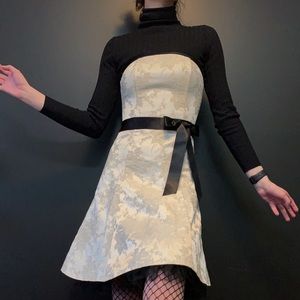 Gunne sax vintage prom dress with black crinoline